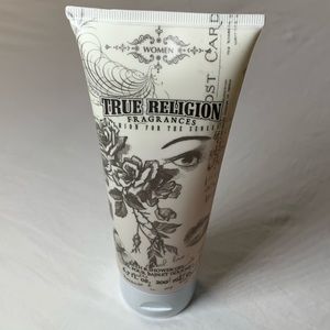 NWOT ~ True Religion 6.7 oz / 200 ml Shower Body Wash‎ for Women